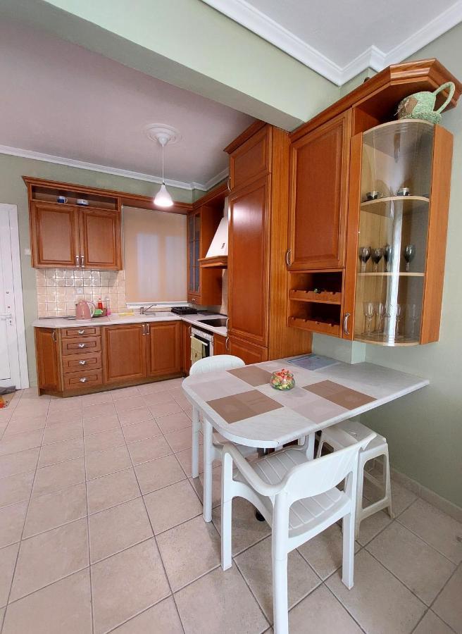 Orange Tree Apartment Asproválta Exteriér fotografie