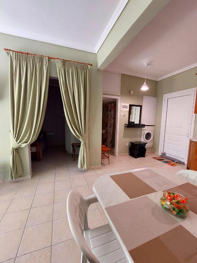 Orange Tree Apartment Asproválta Exteriér fotografie